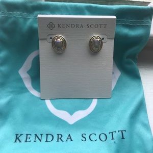 Kendra Scott EUC Custom Iridescent Agate Yurkos